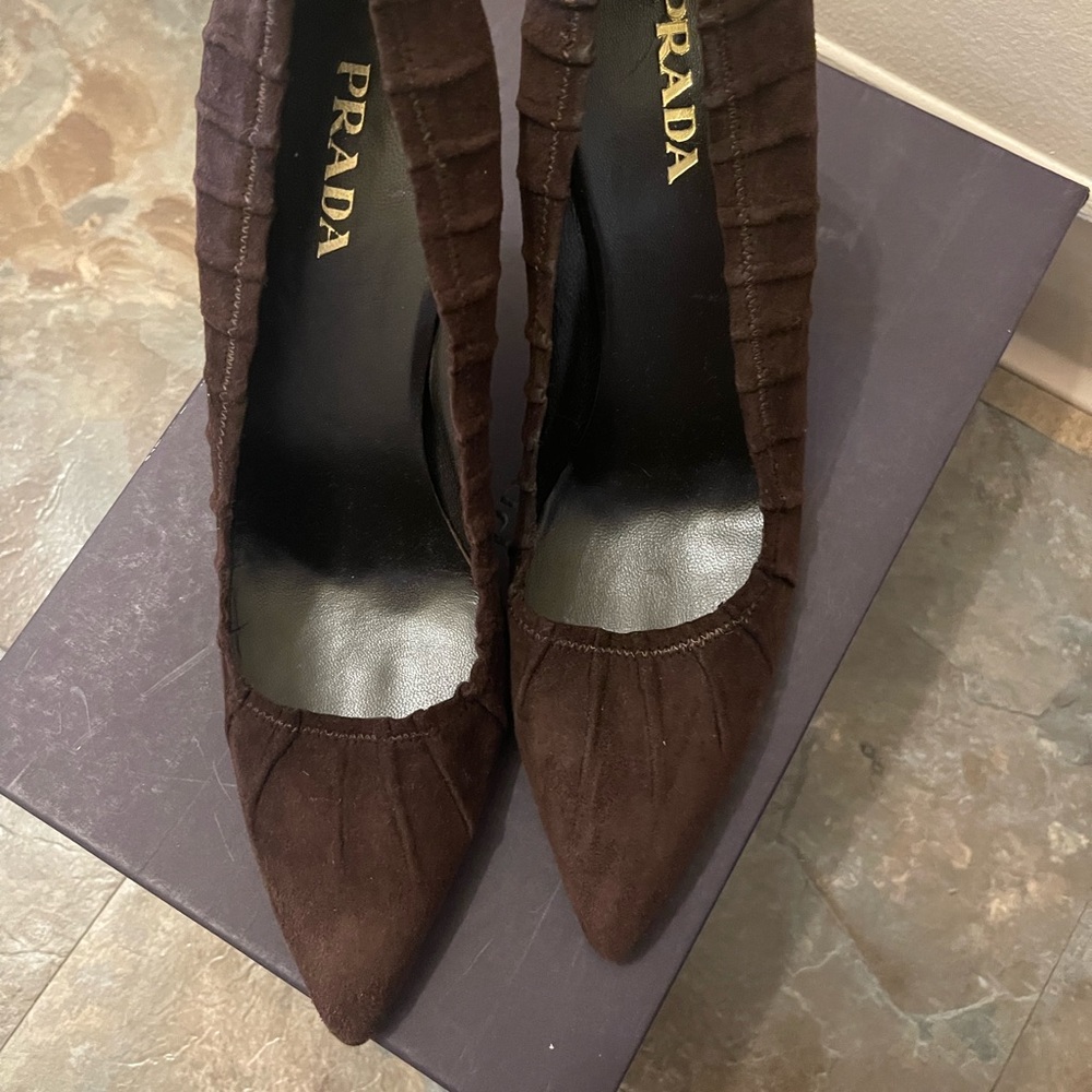 Womens Prada Brown Pumps size 9.5